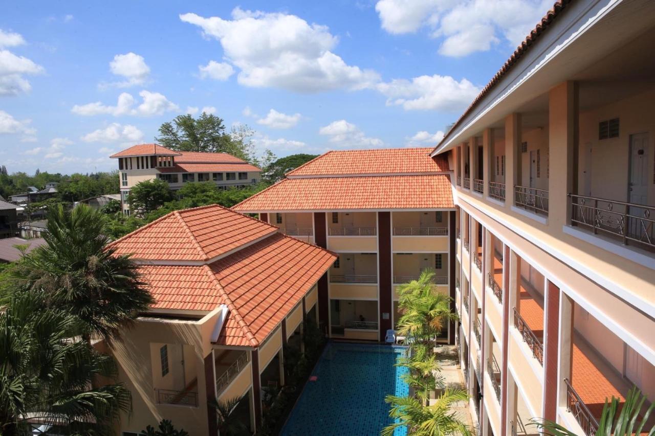 Nattidaplace Hotel Chiangmai شيانغ ماي المظهر الخارجي الصورة