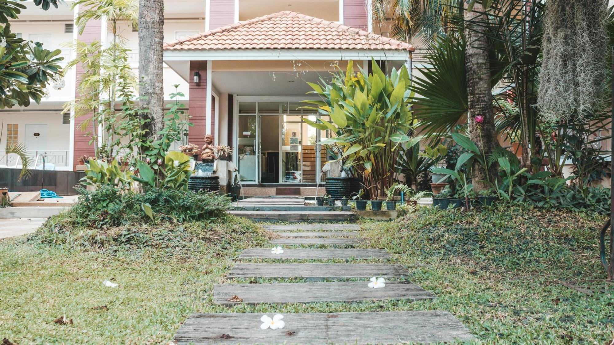 Nattidaplace Hotel Chiangmai شيانغ ماي المظهر الخارجي الصورة